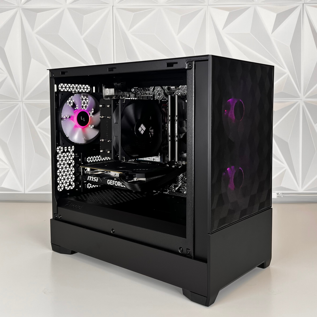 PCxtend AIR Gaming Pc (Ryzen 5 5600 - RTX 4060 - 1TB SSD - 32GB RAM - Win 11 Pro)