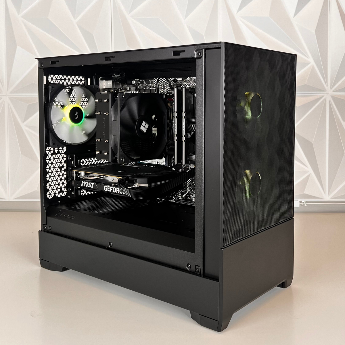 PCxtend AIR Gaming Pc (Ryzen 5 5600 - RTX 4060 - 1TB SSD - 32GB RAM - Win 11 Pro)